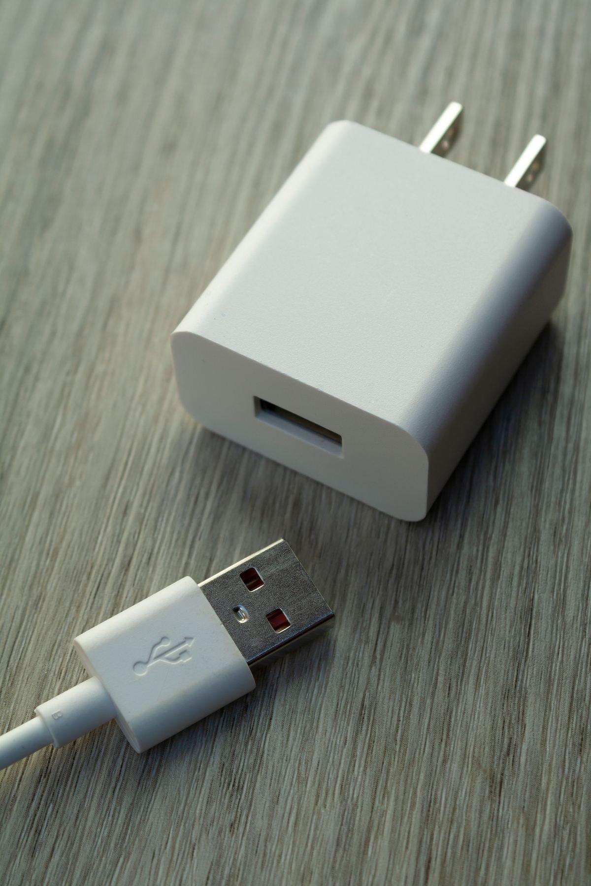 Fast mobile charger and cable
